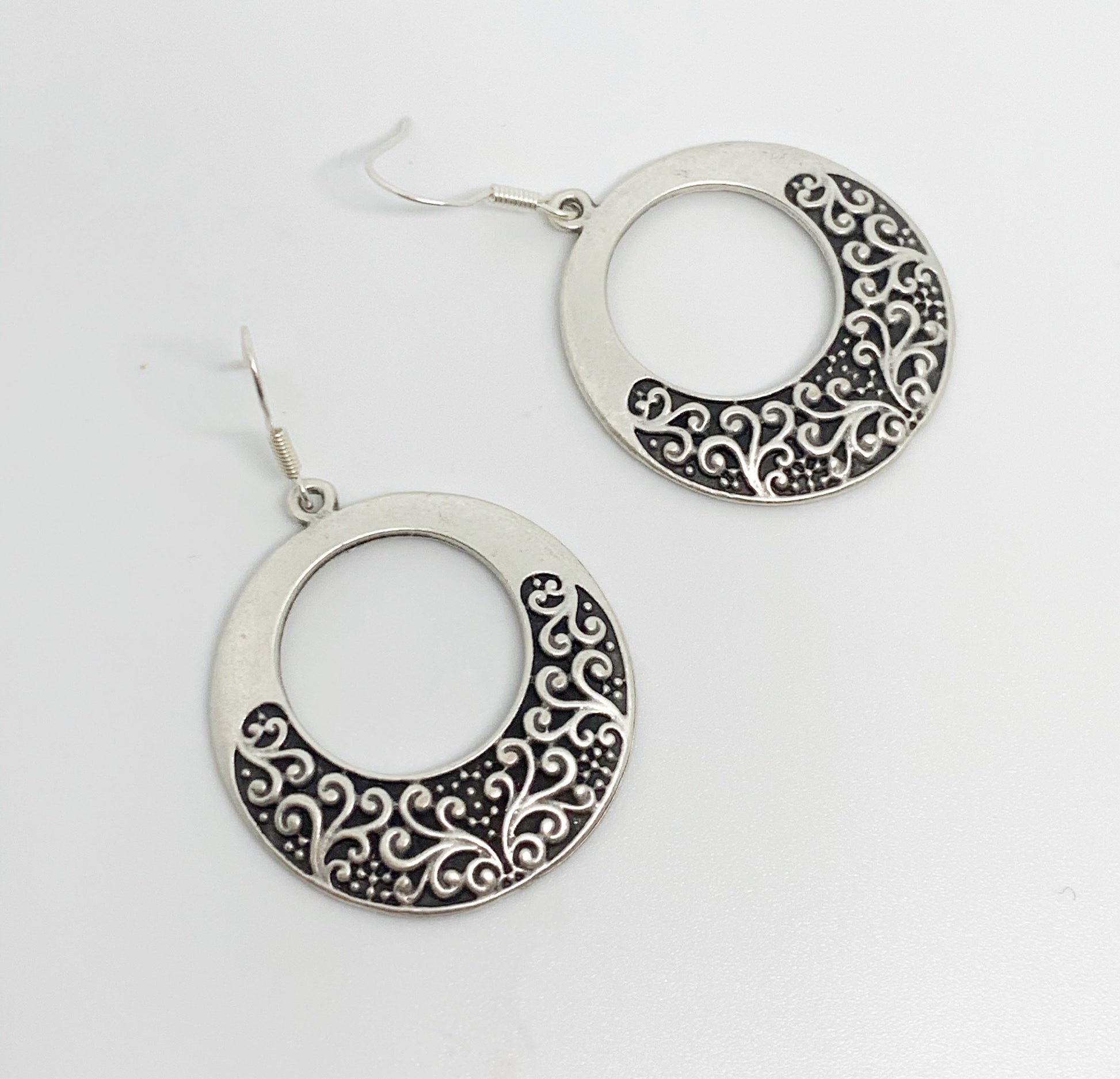 Filigree hearts. Sterling silver hoop earrings, jewelry. - Andria Bieber Designs 