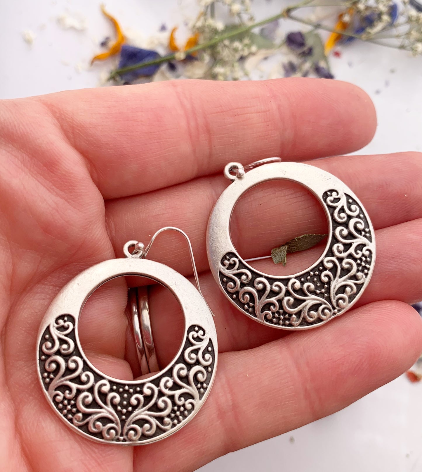 Filigree hearts. Sterling silver hoop earrings, jewelry. - Andria Bieber Designs 