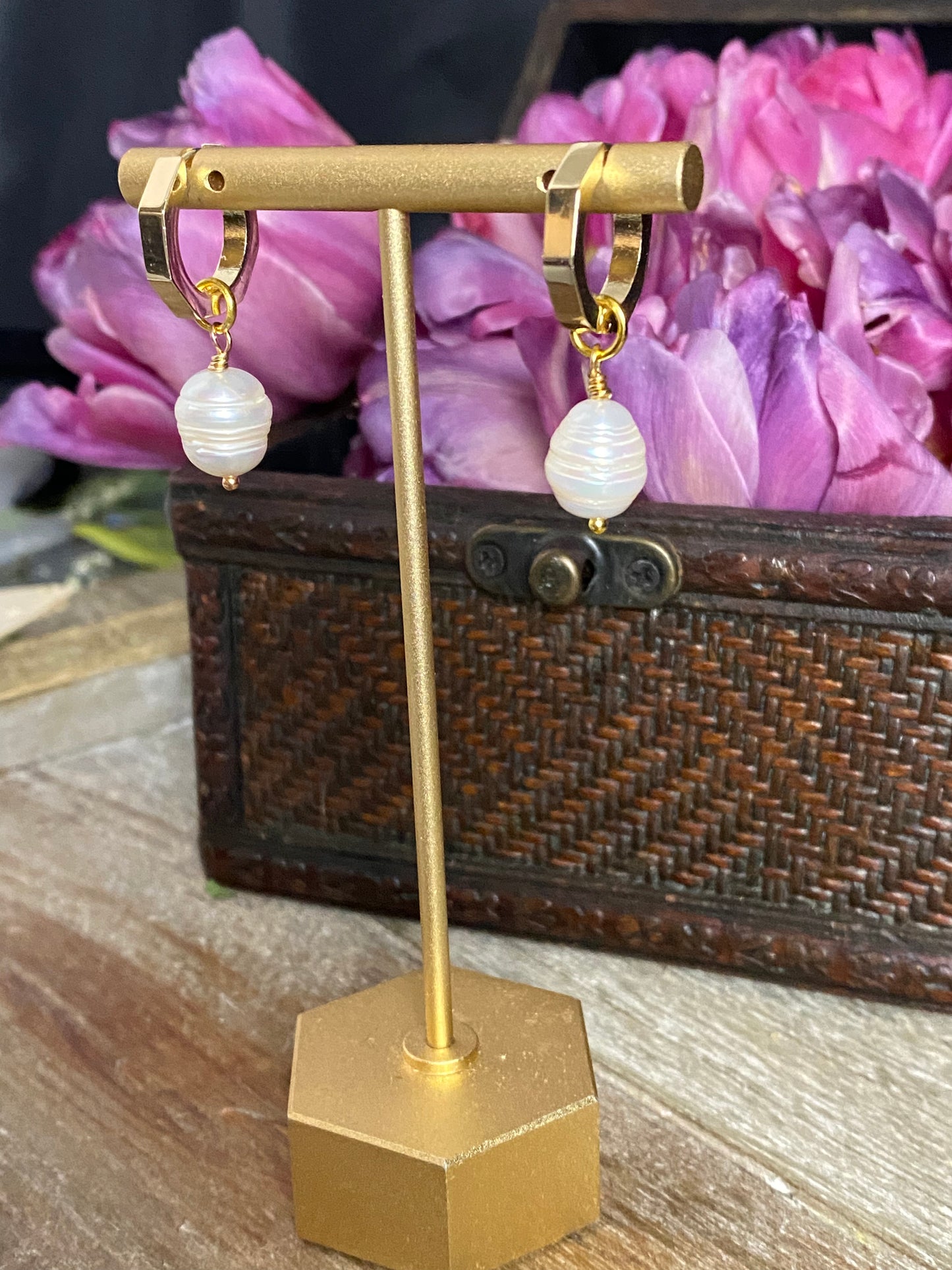 Gold huggy ear wire clip, freshwater pearl earrings