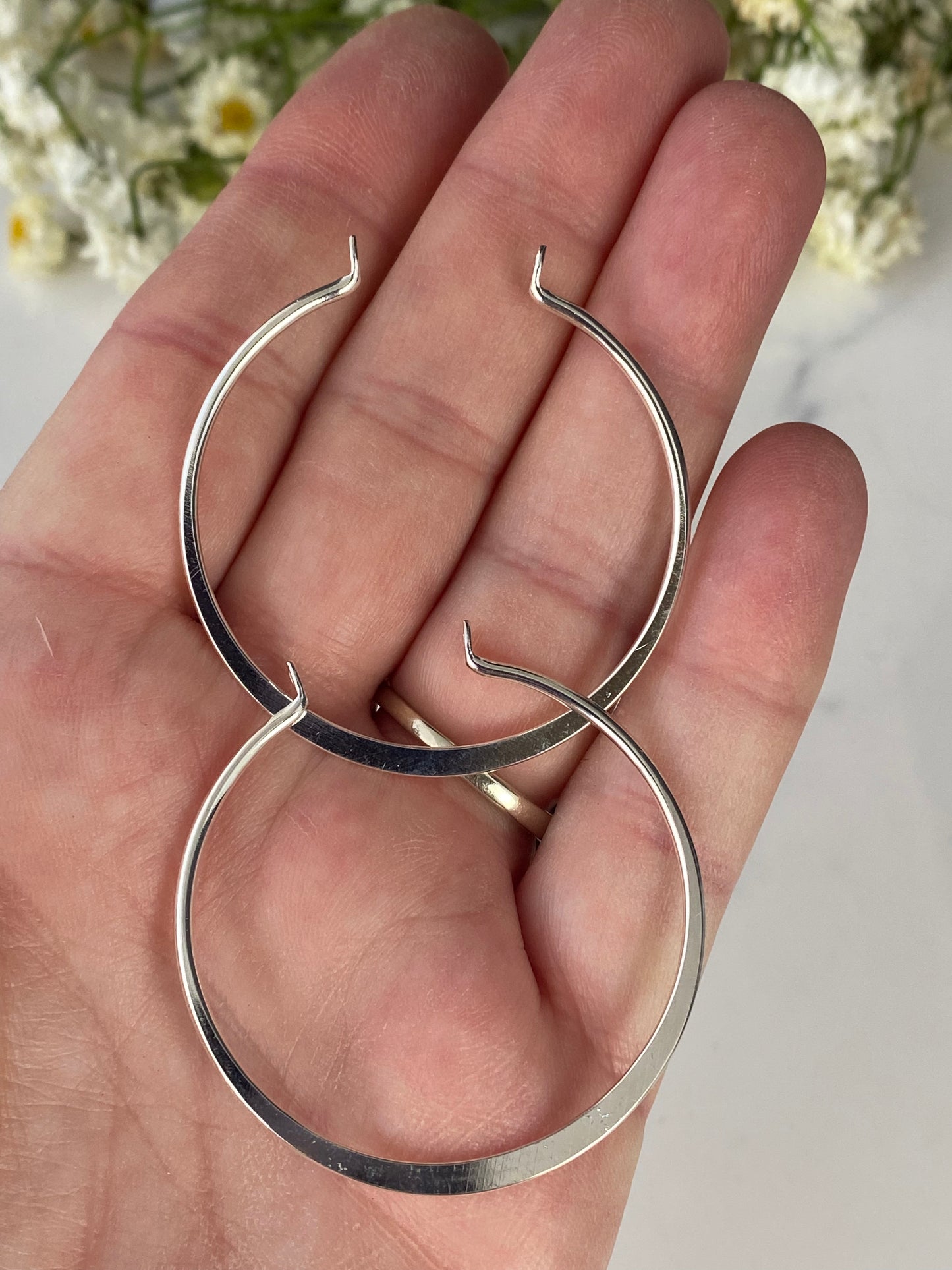 Sterling Silver (plated) Open Flat Circle Wire Frame.